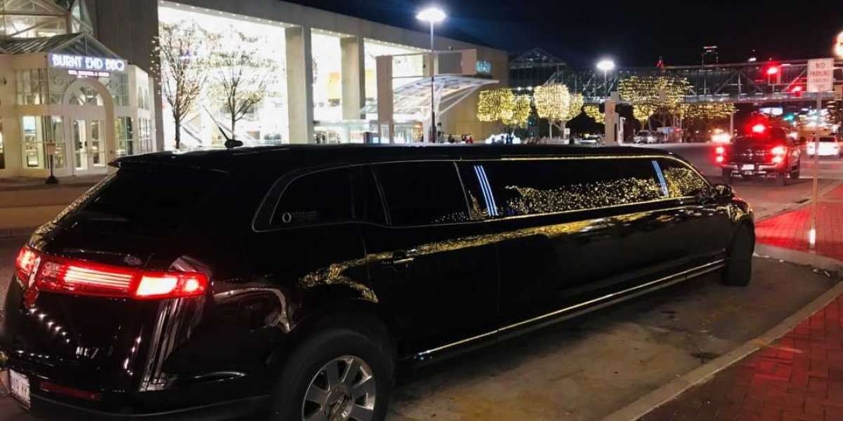 Top Reasons to Hire a Limo in Chicago Today