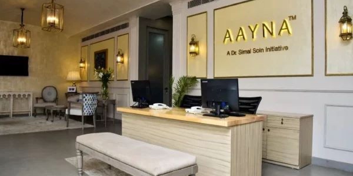 Aayna Clinic – Discover the Best Skin Clinic in Delhi for Flawless Skin