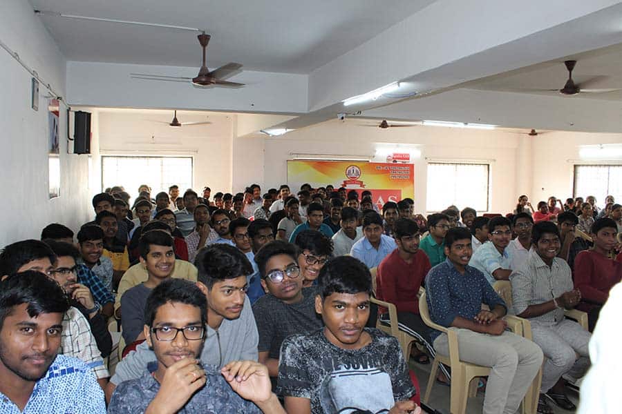 best civil coaching in hyderabad | ias coaching centres with hostel facility