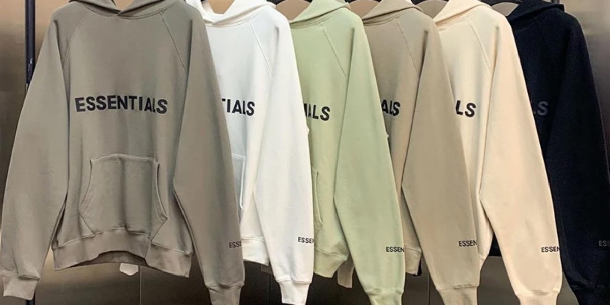 Essentials Oversized Hoodie: A Canadian Fashion Staple