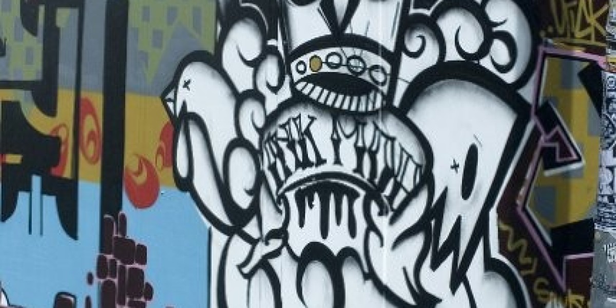 Nandrolone: Uses, Benefits & Side Effects